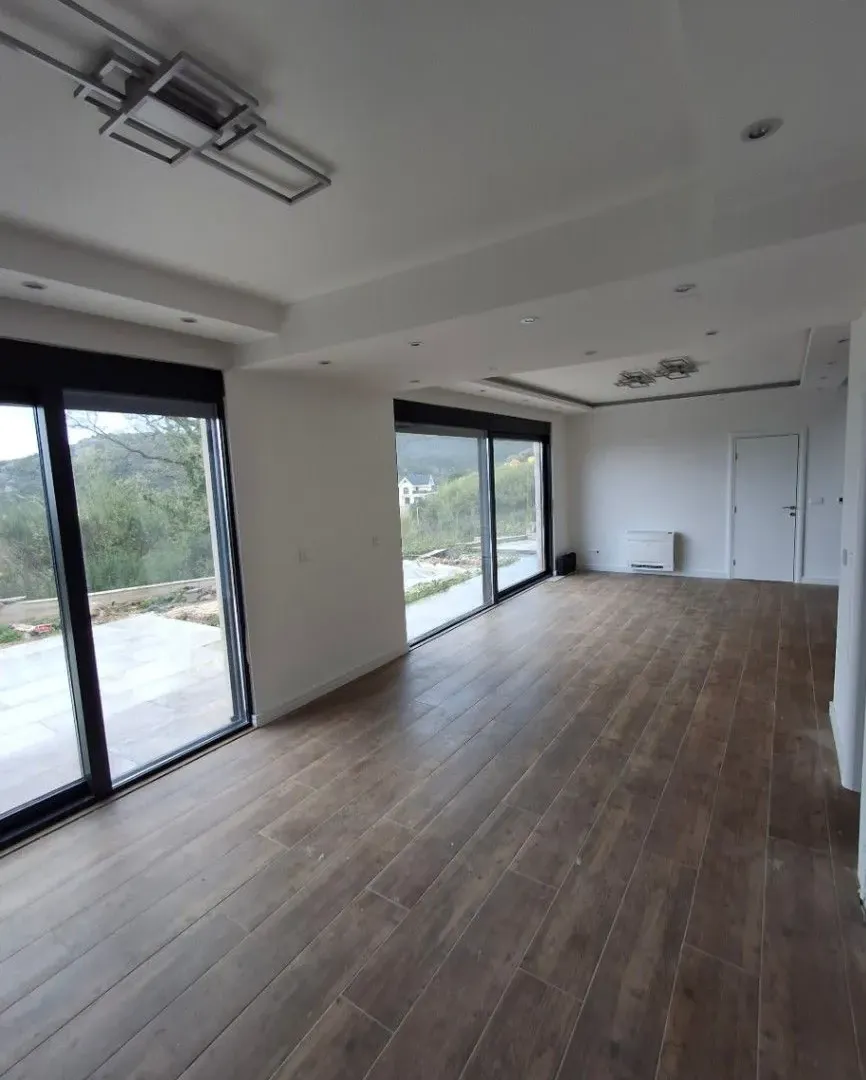Sale, house, 180m², Markovići, Budva