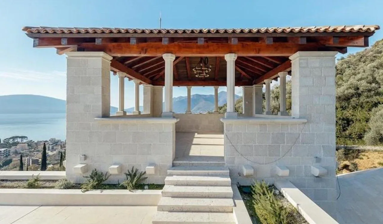 Prodaja, kuća, 1400m², Donja Lastva, Tivat