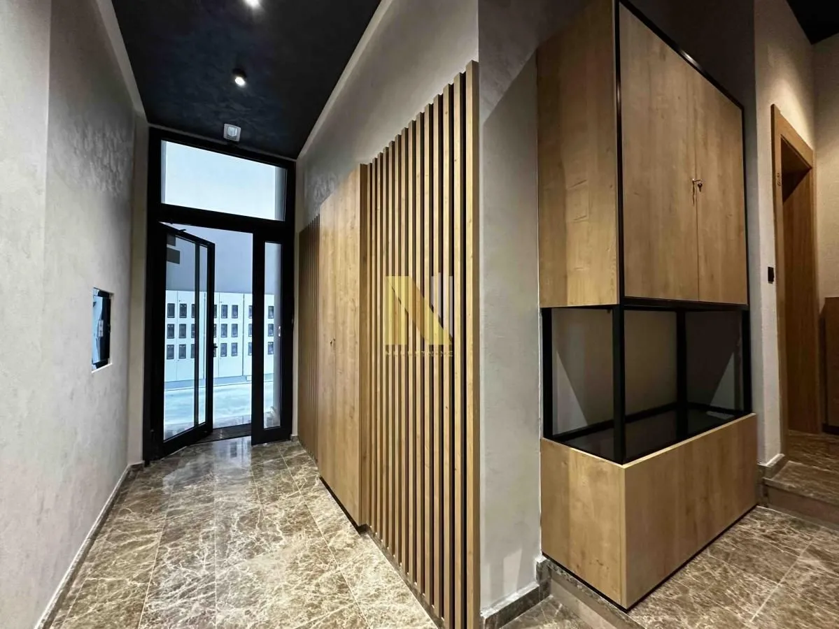 Prodaja, stan, 185m², Grbavica, Novi Sad Sve Podlokacije