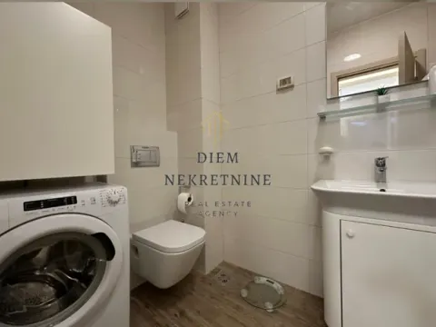 Izdavanje, dvosoban stan, 68m², City Kvart, Podgorica - image 15