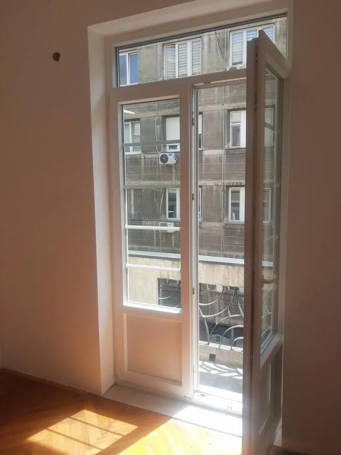 Rent, office space, 67m², Savski Venac, Beograd