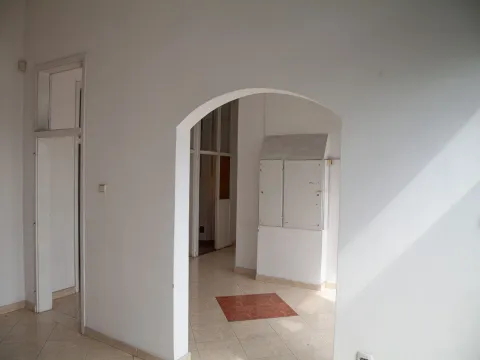 Izdavanje, poslovni prostor, 122m², Drpe Mandića, Podgorica - image 16