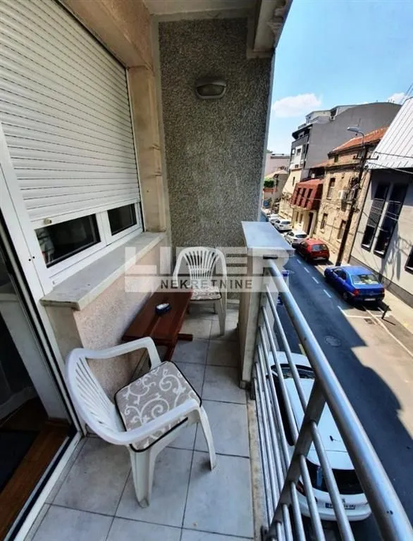 Rent, one bedroom apartment, 43m², Neimar, Vračar Sve Podlokacije