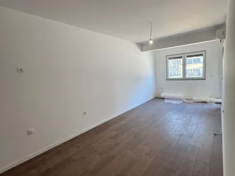 Sale, one bedroom apartment, 47m², Velika Plaža, Ulcinj - image 3