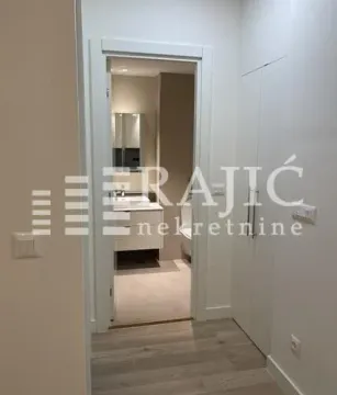 Izdavanje, dvosoban stan, 51m², Savski Venac, Beograd - image 5