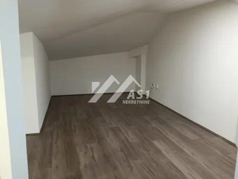 Izdavanje, dvosoban stan, 50m², Telep, Novi Sad Sve Podlokacije - image 8