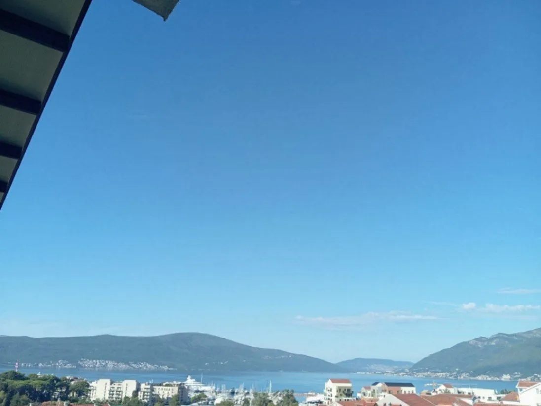 Prodaja, dvosoban stan, 104m², Mažina, Tivat