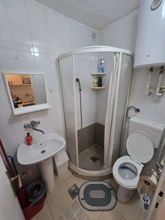Izdavanje, garsonjera, 25m², Centar, Niš