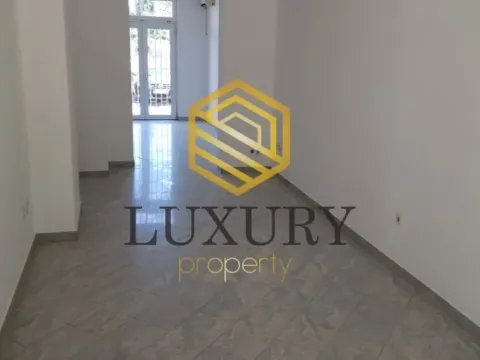 Rent, office space, 90m², Stari Aerodrom, Podgorica - image 13