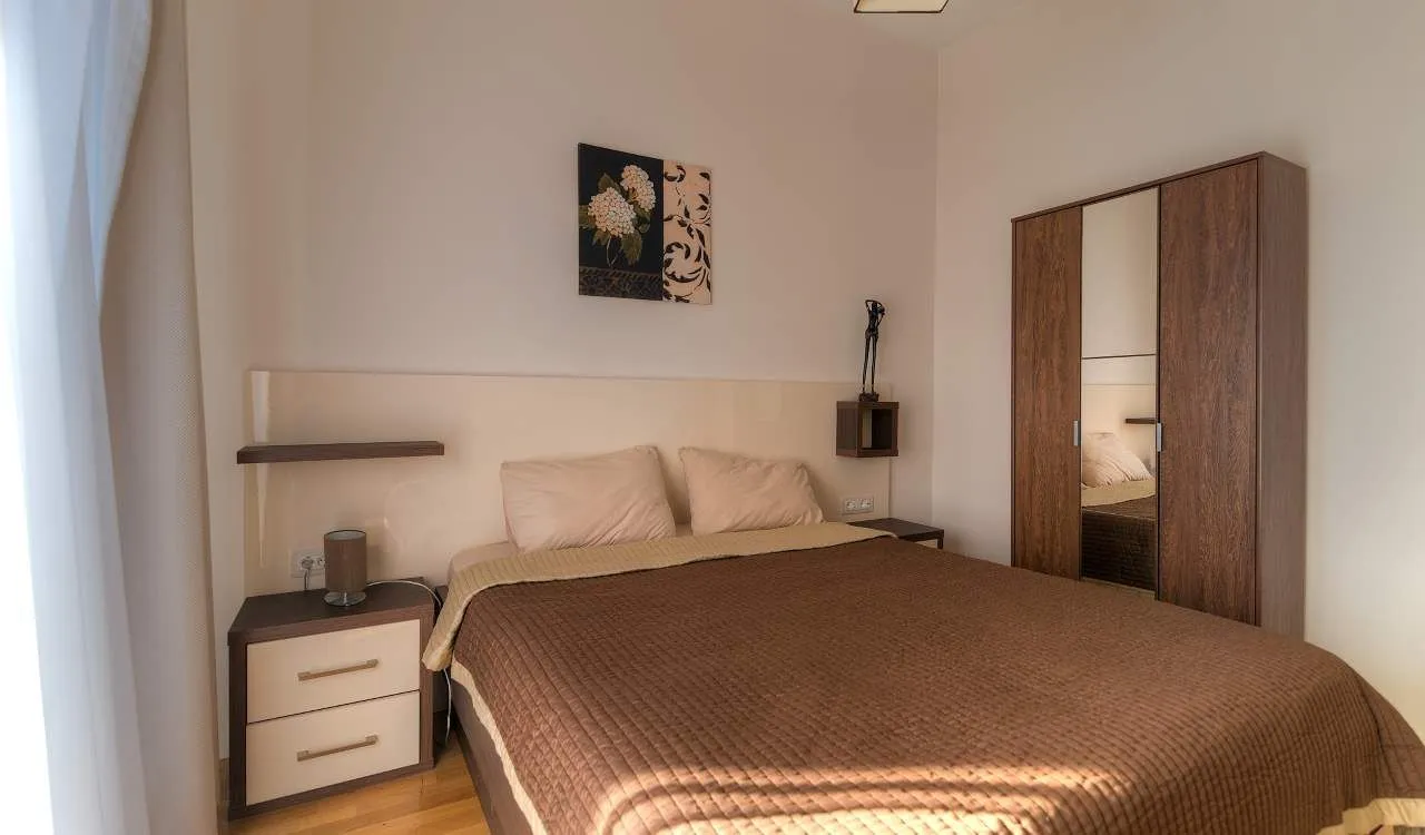 Prodaja, trosoban stan, 189m², Zavala, Budva