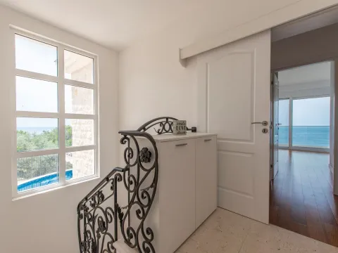 Prodaja, kuća, 270m², Reževići, Budva - image 18