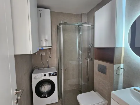 Rent, one bedroom apartment, 62m², Bečići, Budva - image 24