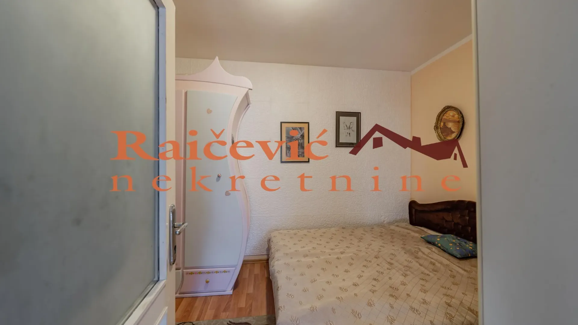 Prodaja, plac, 2300m², Radiofar, Surčin