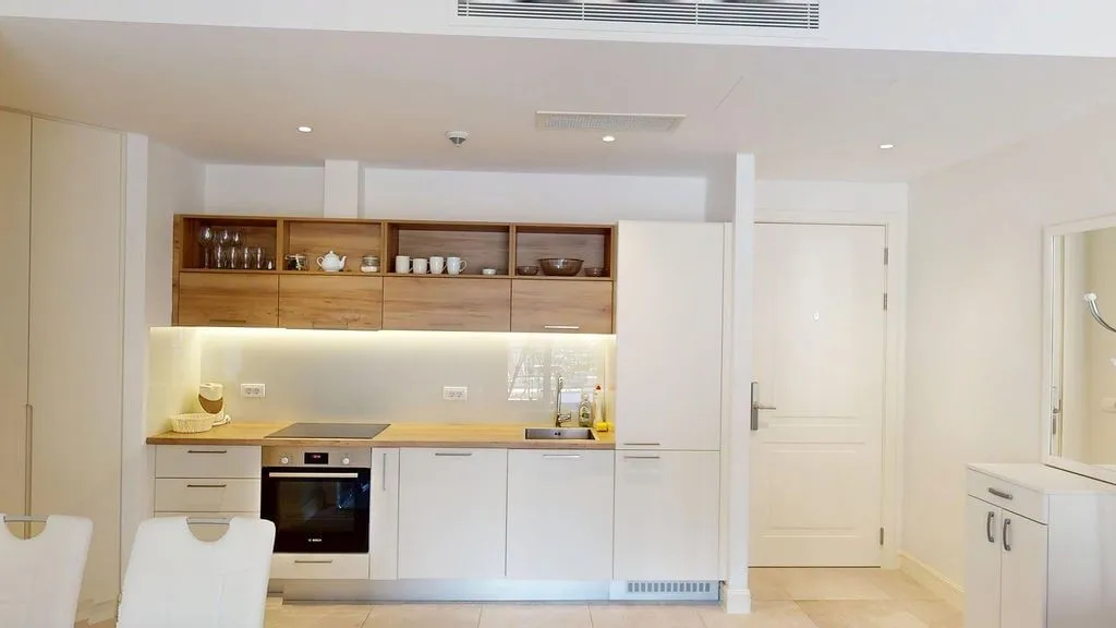 Prodaja, dvosoban stan, 55m², Tivat, Crna Gora