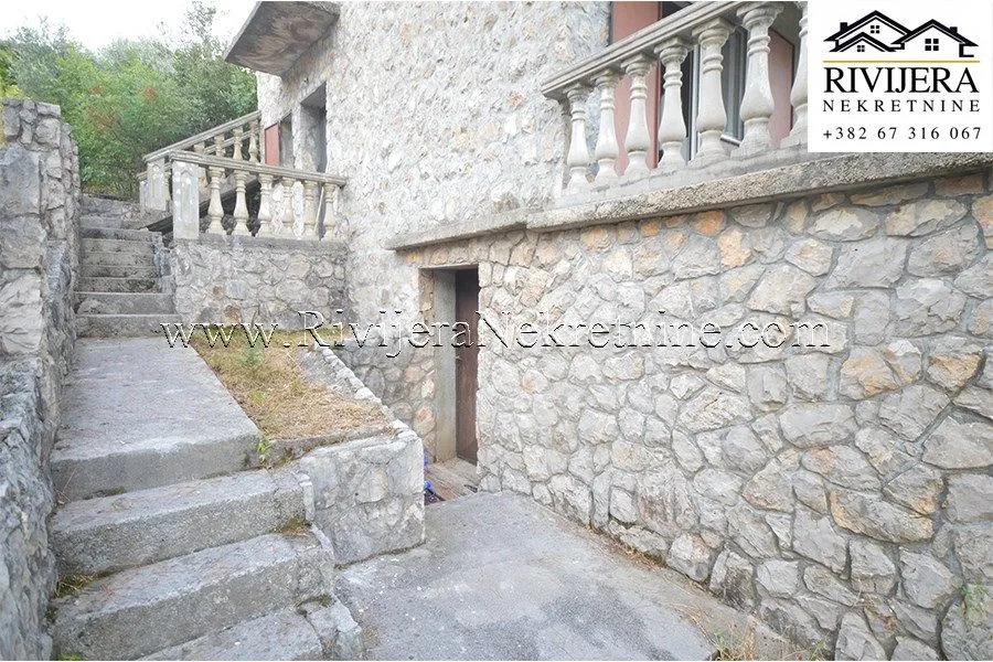 Prodaja, kuća, 165m², Mirište, Herceg Novi