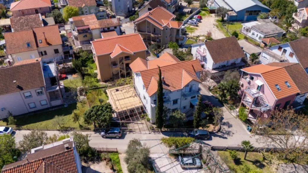 Prodaja, kuća, 370m², Kalimanj, Tivat