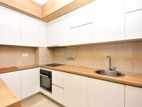 Izdavanje, dvosoban stan, 65m², City Kej, Podgorica - image 3