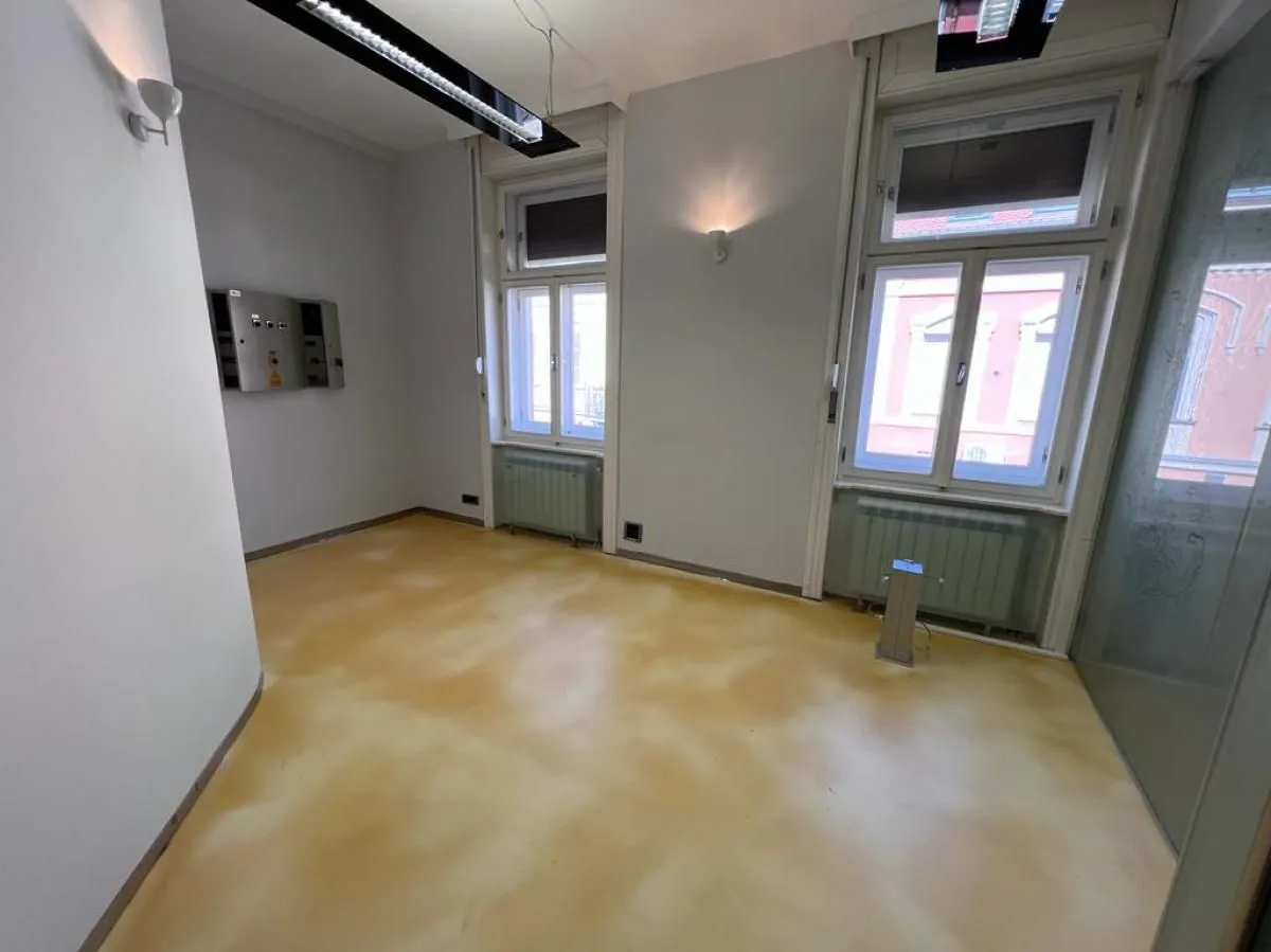Rent, office space, 360m², Centar, Novi Sad