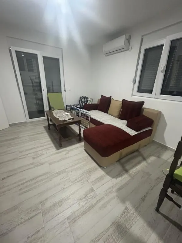 Rent, two bedroom apartment, 60m², Šušanj, Bar