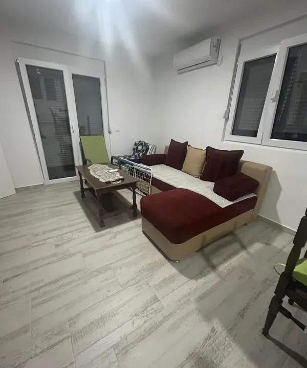 Rent, two bedroom apartment, 60m², Šušanj, Bar