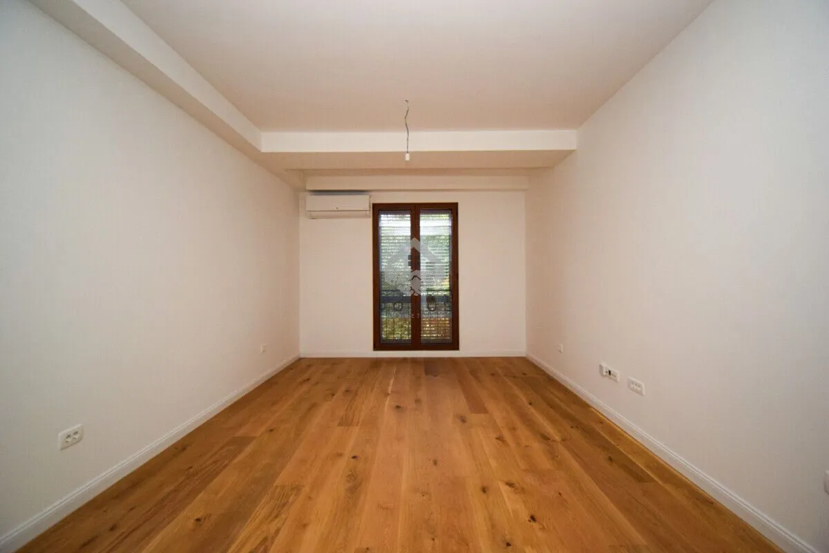 Rent, office space, 100m², Centar, Podgorica