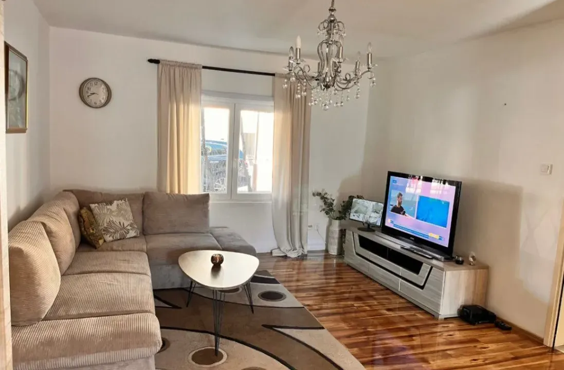 Rent, house, 170m², Stari Aerodrom, Podgorica