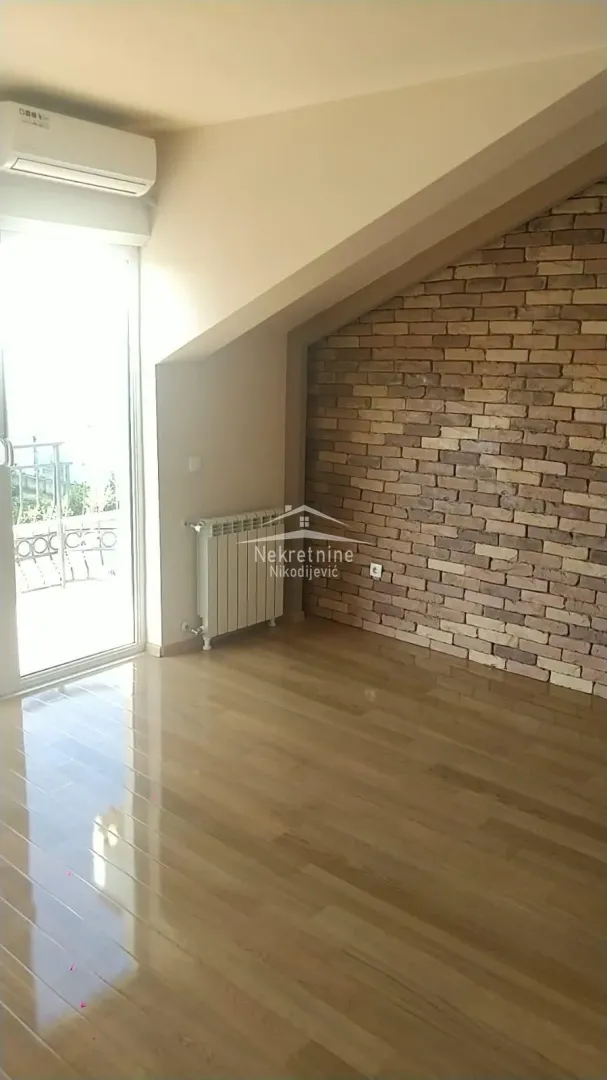 Rent, house, 310m², Savski Venac, Beograd