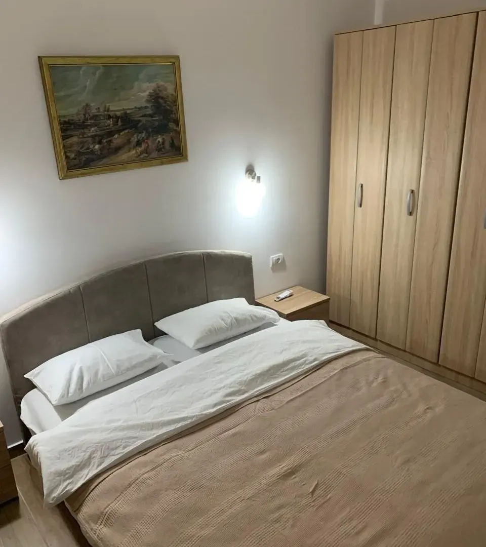 Rent, one bedroom apartment, 65m², Kava, Tivat