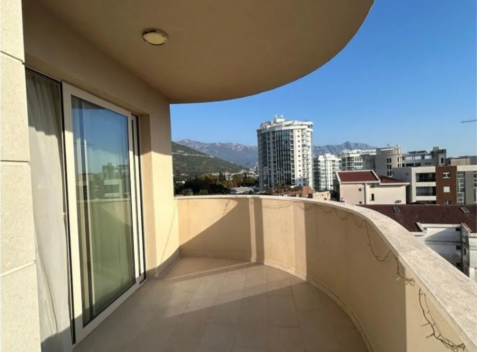 Sale, two bedroom apartment, 71m², Centar, Budva