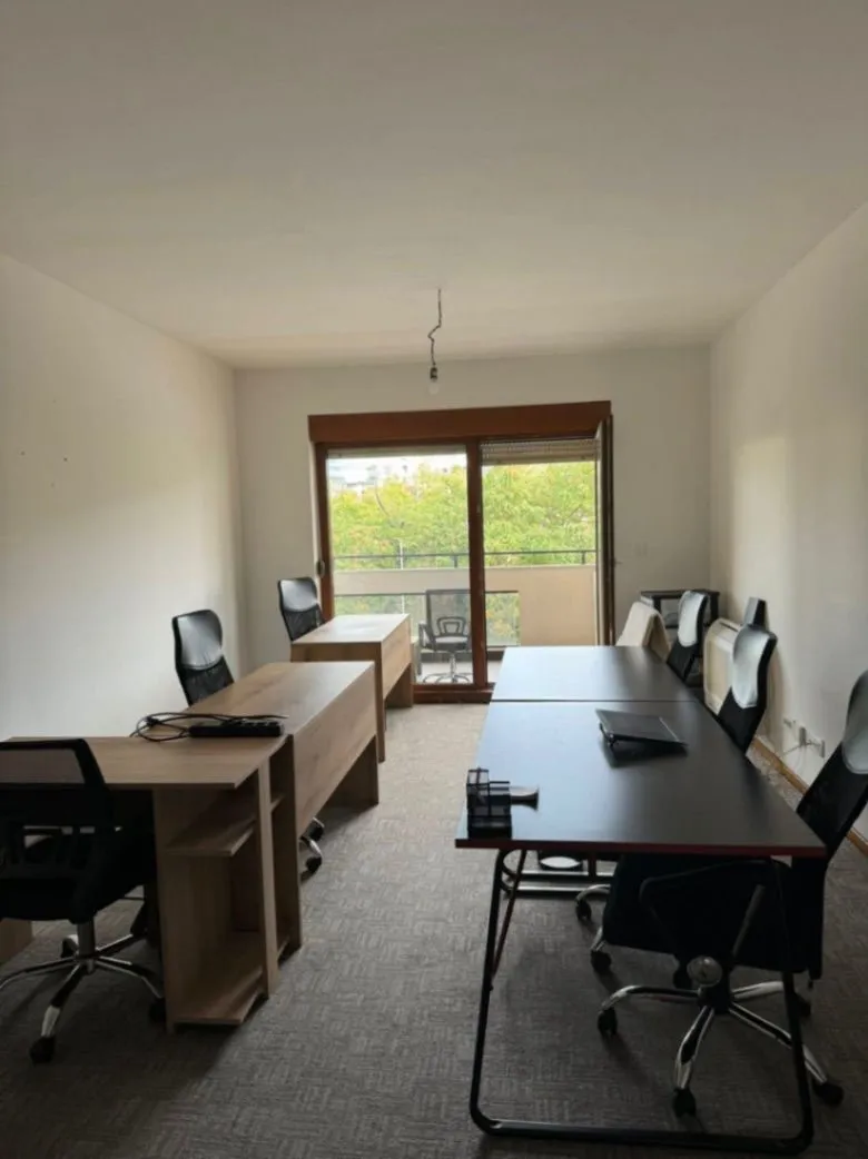 Izdavanje, dvosoban stan, 70m², Master Kvart, Podgorica