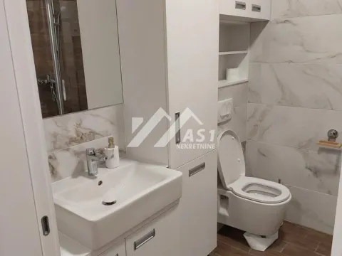 Izdavanje, trosoban stan, 57m², Sremska Kamenica, Petrovaradin - image 9