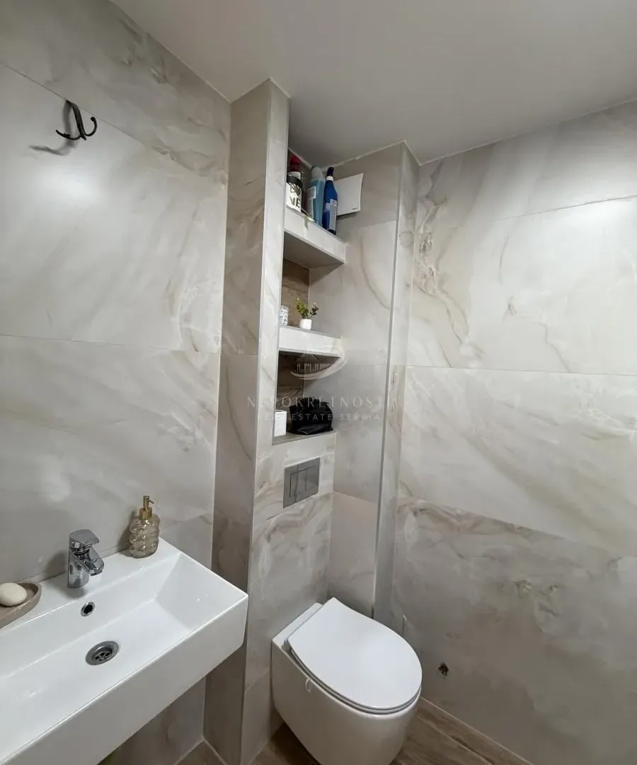 Izdavanje, jednosoban stan, 45m², Lekino Brdo, Voždovac Sve Podlokacije