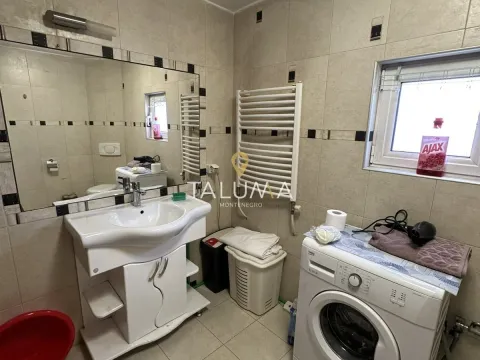 Rent, house, 200m², Donja Gorica, Podgorica - image 16