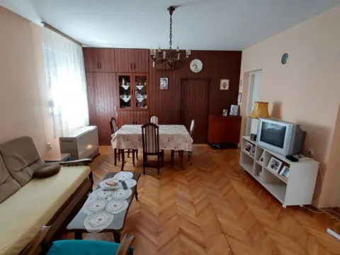 Prodaja, četvorosoban stan, 56m², Rakovica, Beograd - image 5