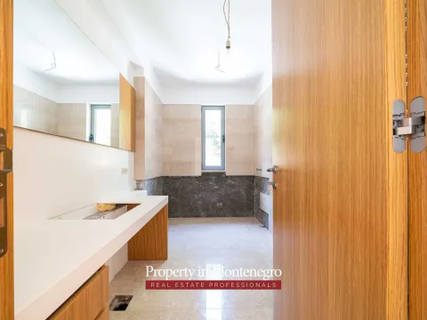 Prodaja, kuća, 520m², Muo, Kotor - image 43