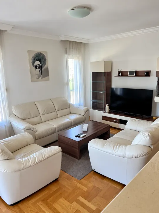 Prodaja, dvosoban stan, 71m², Tuški Put, Podgorica