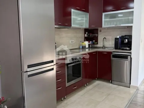 Sale, house, 162m², Zemun Gornji Grad, Zemun Sve Podlokacije - image 3