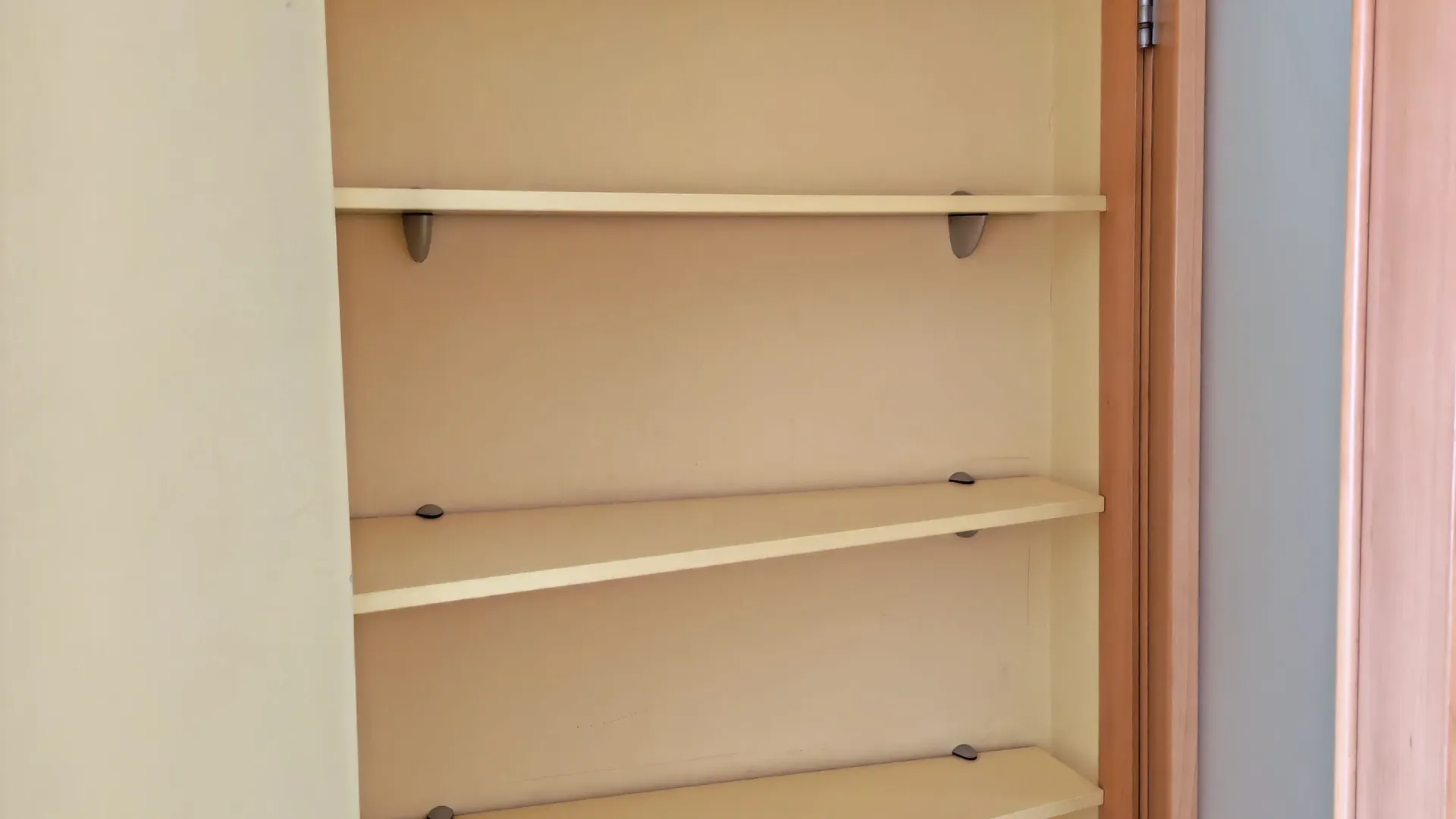 Rent, one bedroom apartment, 40m², Stari Aerodrom, Podgorica