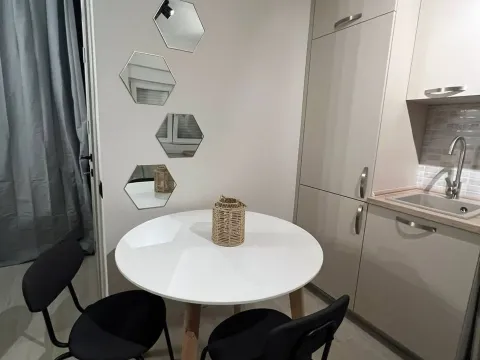Prodaja, jednosoban stan, 25m², Tivat, Crna Gora - image 11