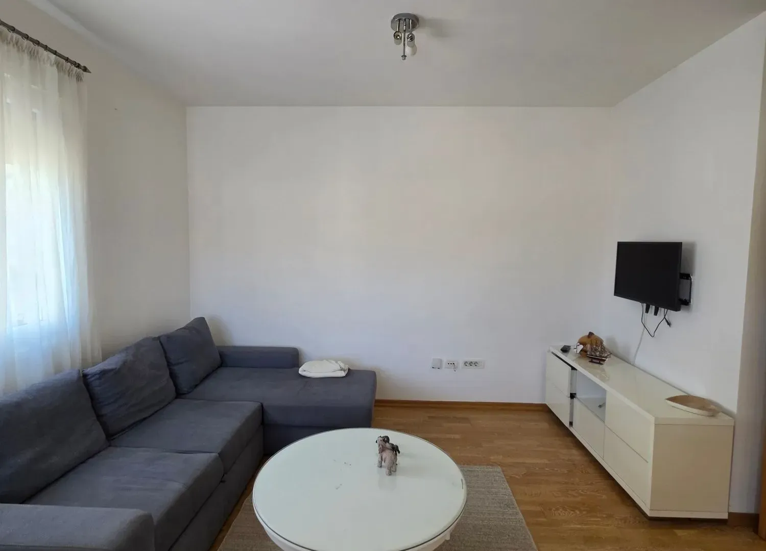 Izdavanje, jednosoban stan, 62m², Dalmatinska ulica, Podgorica