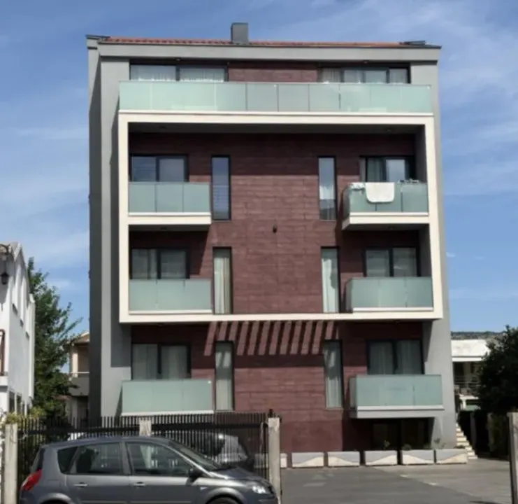 Izdavanje, garsonjera, 22m², Tološka šuma, Podgorica