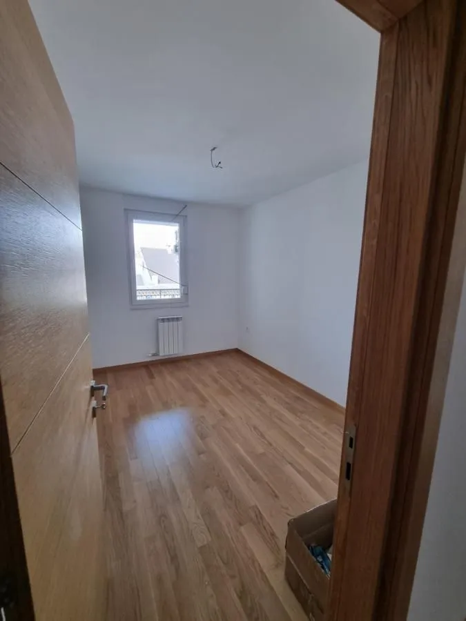 Izdavanje, trosoban stan, 68m², Podbara, Novi Sad Sve Podlokacije