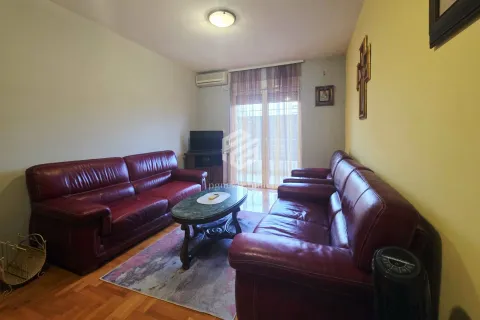 Rent, one bedroom apartment, 43m², Stari Aerodrom, Podgorica - image 3