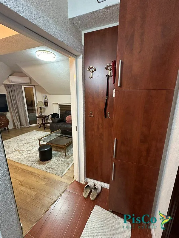 Prodaja, trosoban stan, 90m², Stari Aerodrom, Podgorica