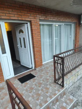 Rent, one bedroom apartment, 57m², Tološi, Podgorica - image 16