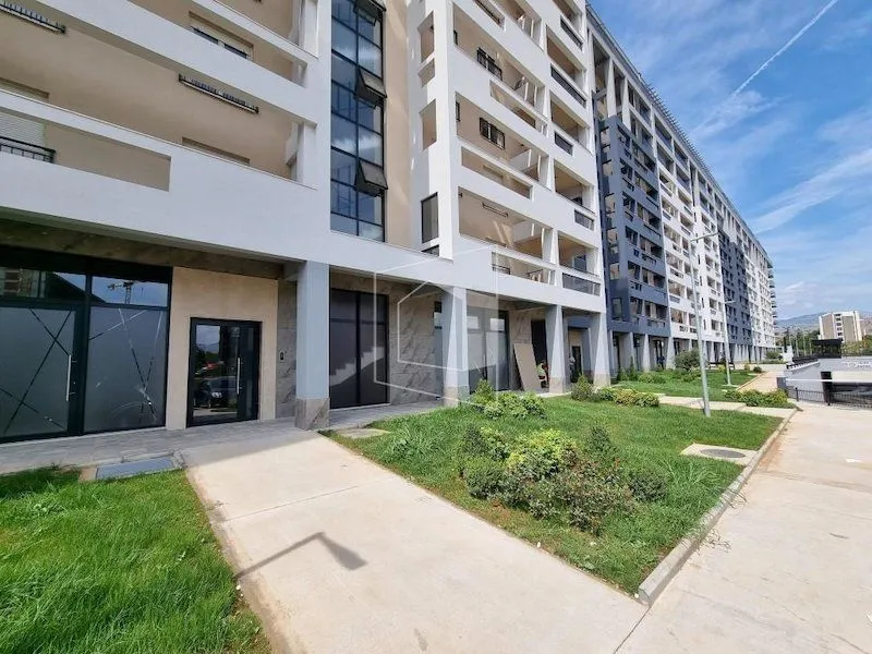 Izdavanje, dvosoban stan, 69m², Master Kvart, Podgorica