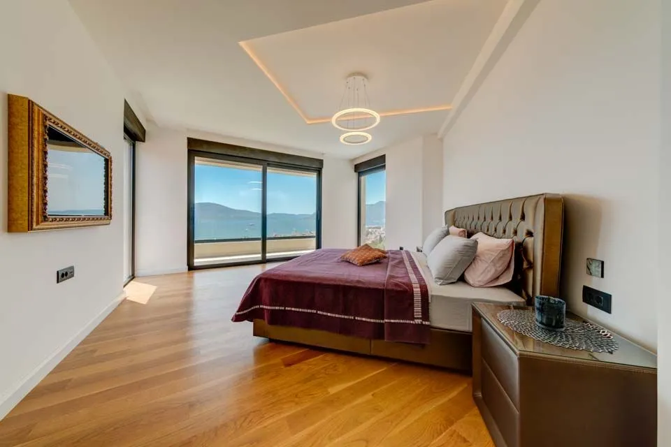 Prodaja, kuća, 584m², Kalimanj, Tivat