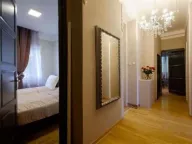 Izdavanje, četvorosoban stan, 120m², Stari Grad, Beograd - image 14
