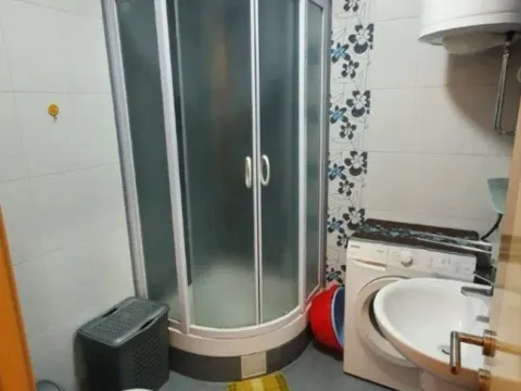 Izdavanje, dvosoban stan, 70m², Stari Aerodrom, Podgorica - image 12