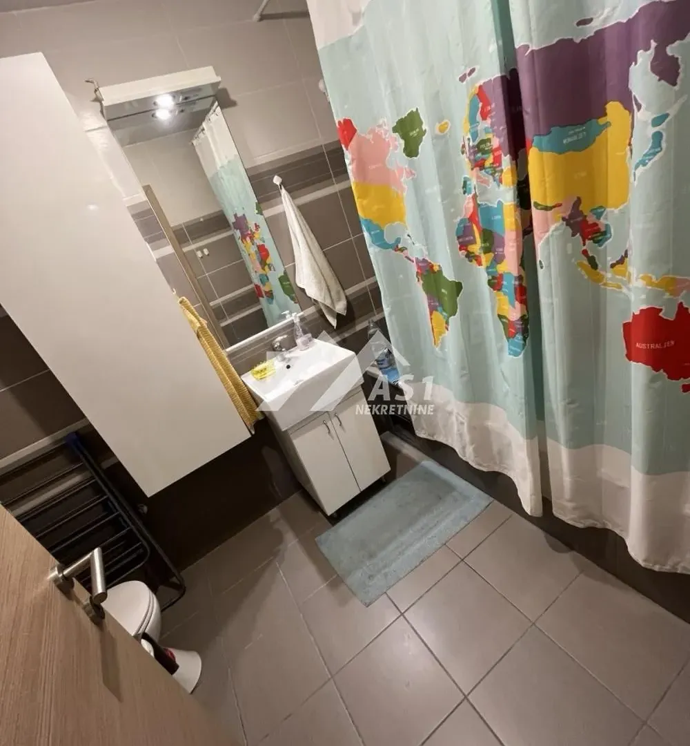 Izdavanje, dvosoban stan, 52m², Grbavica, Novi Sad Sve Podlokacije